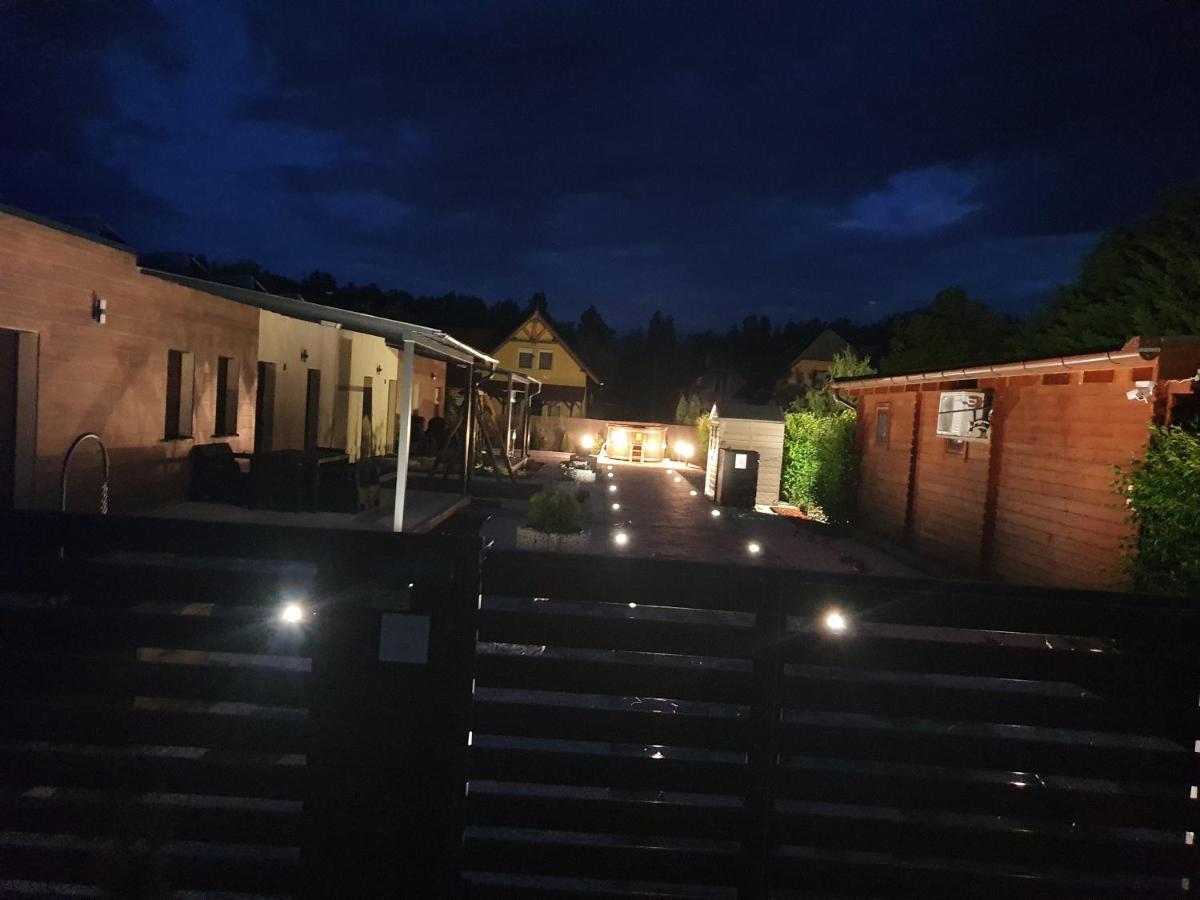 H&H Apartments Poroszlo Luaran gambar
